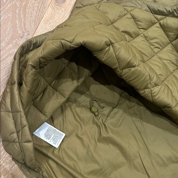 NWT Athleta Whisper Featherless Vest - Picture 11 of 12